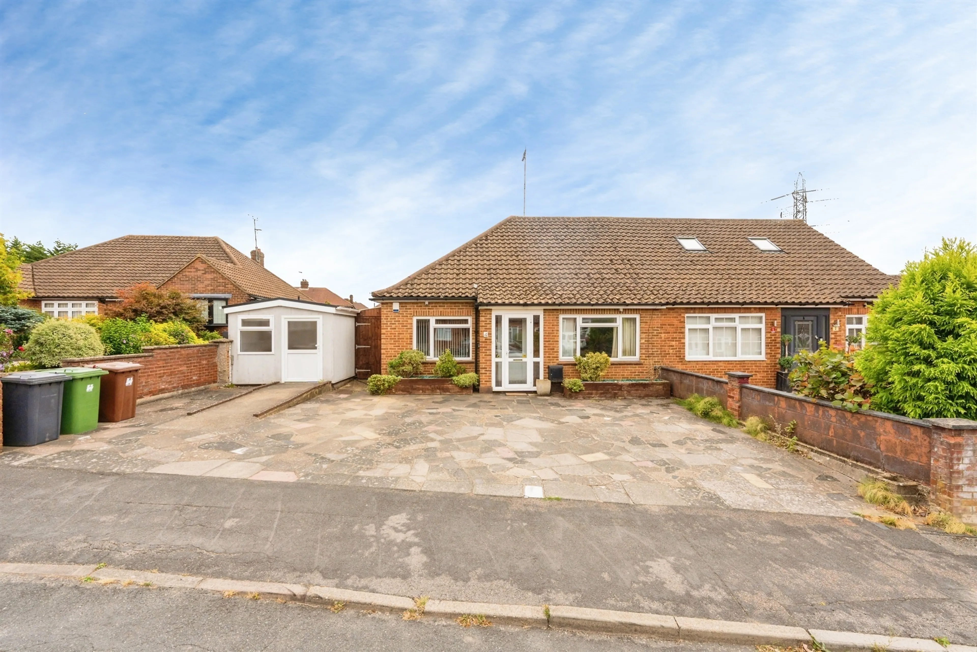Property at Heather Rise, Bushey