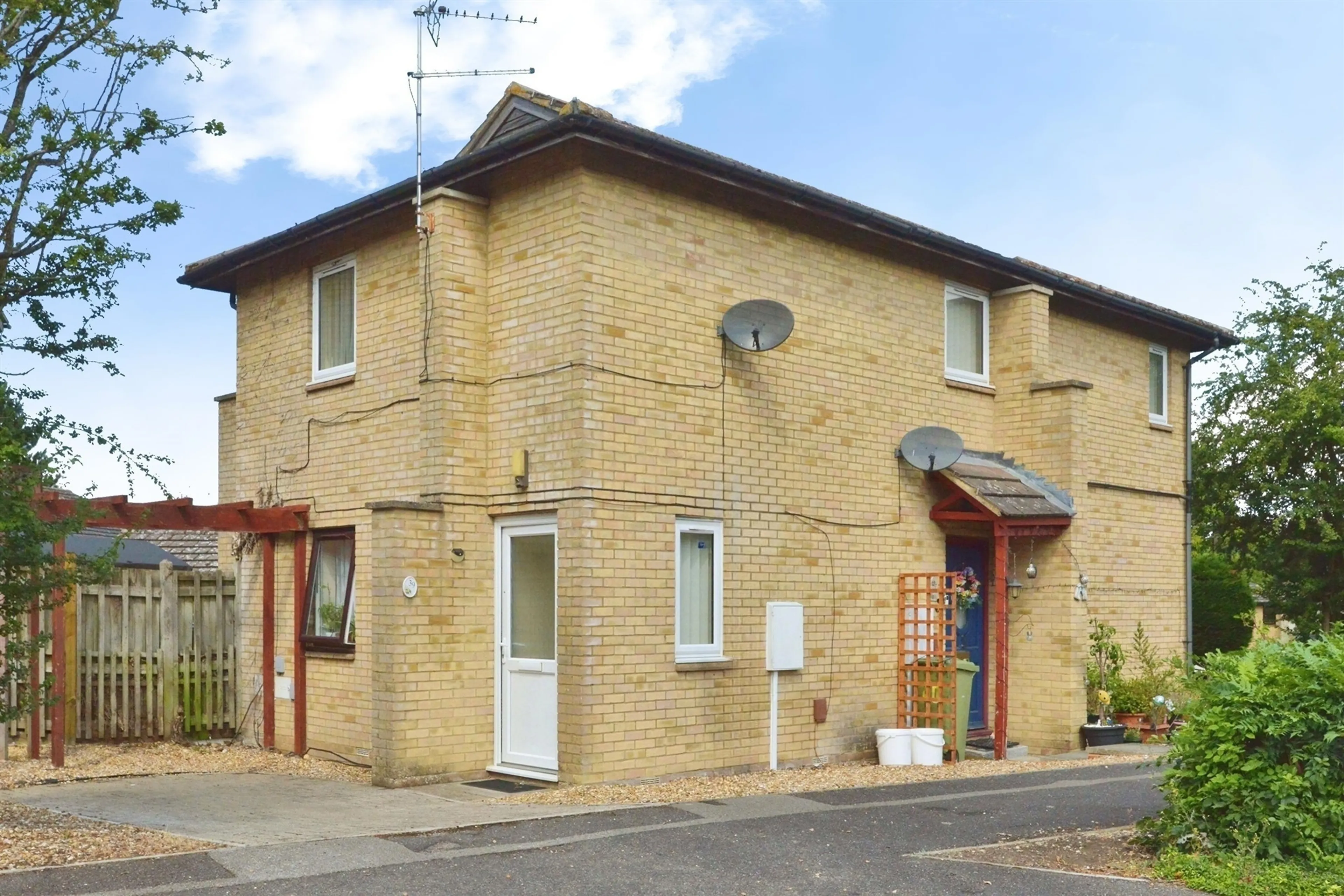 Property photo 0