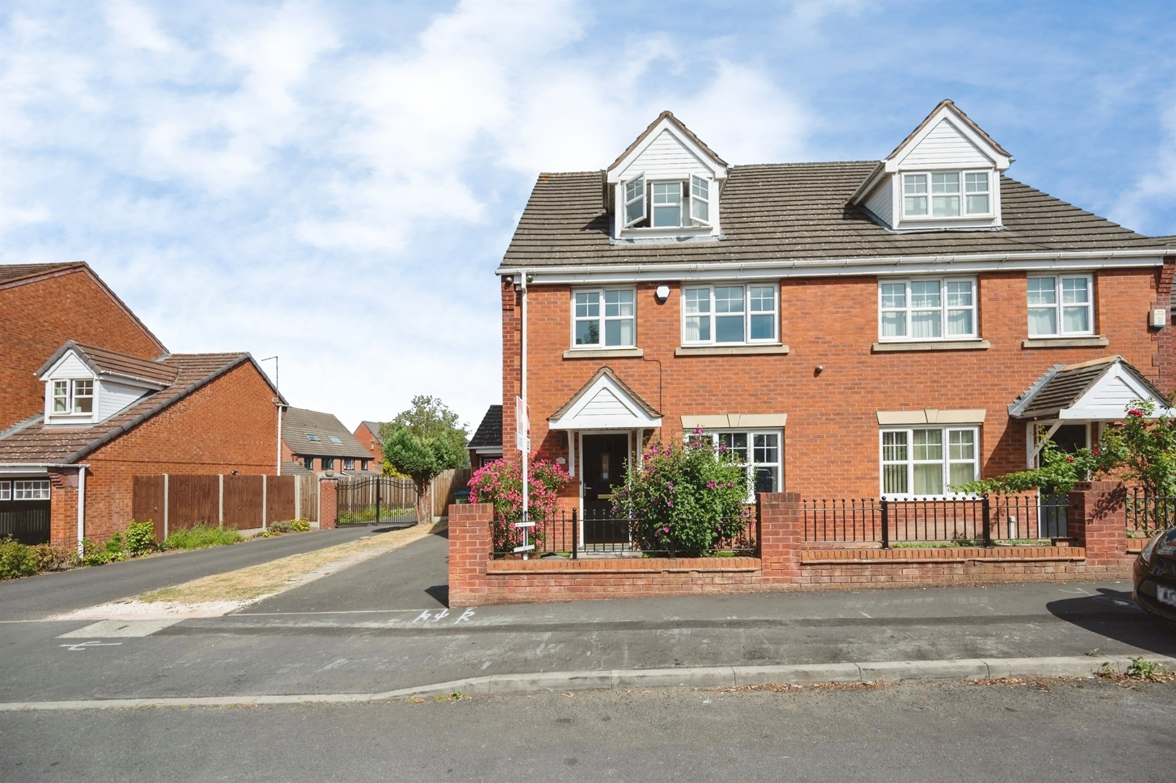 Property photo 0