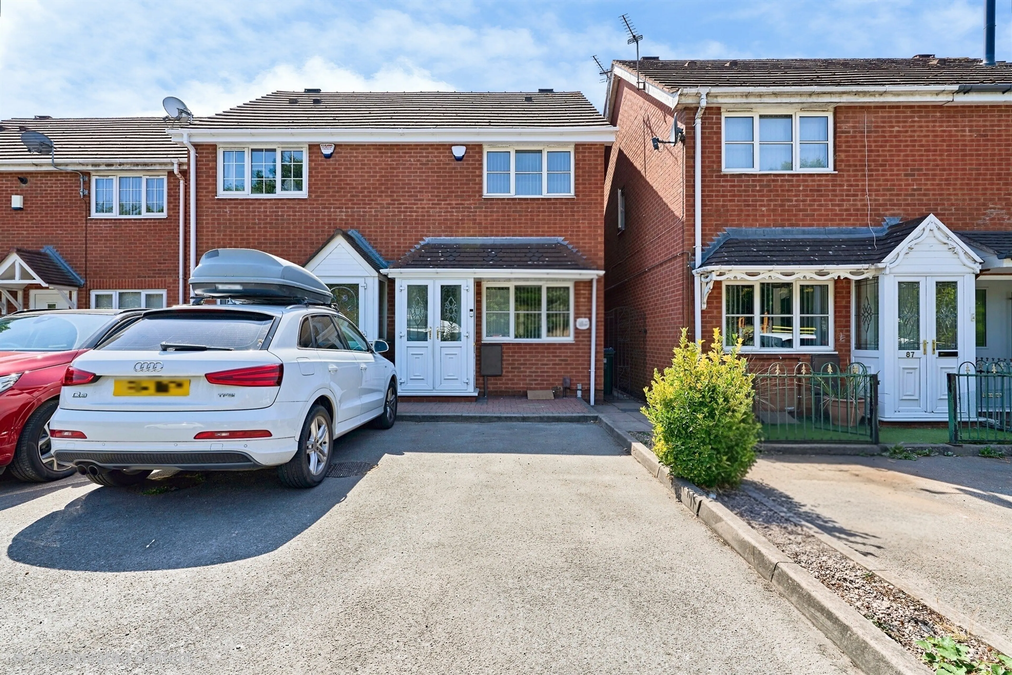Property photo 0