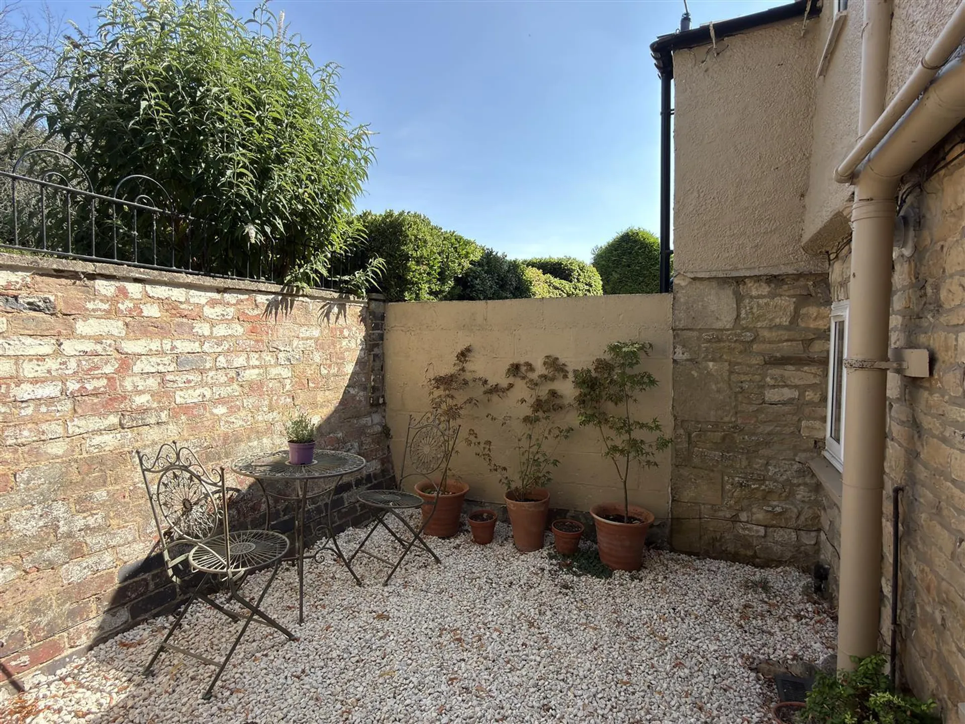 Property photo top 2