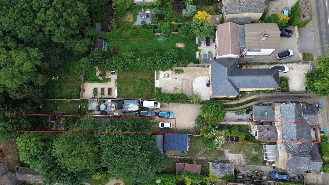 https://mr0.homeflow-assets.co.uk/files/photo/image/48071/2186/_x_/lzLB9QR0zEe0Fdcj2N_QjQ.jpg