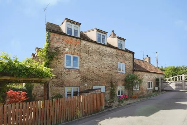 Fromebridge Lane, Whitminster, Glouce...