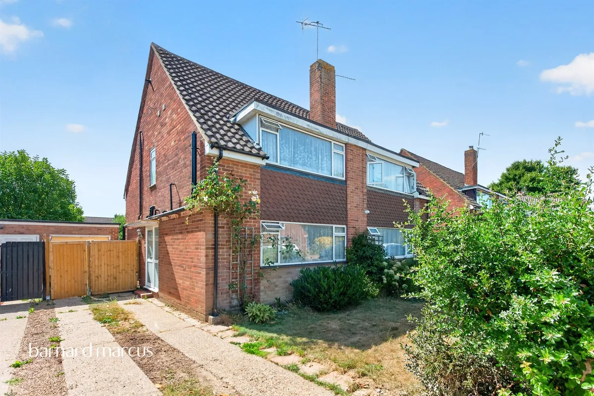 Emlyn Road, Horley