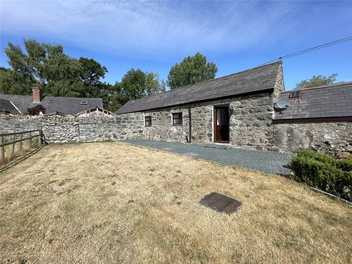Rowen, Conwy, LL32