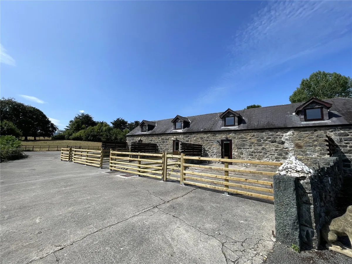 Gwern Borter Manor, Rowen, Conwy, LL32