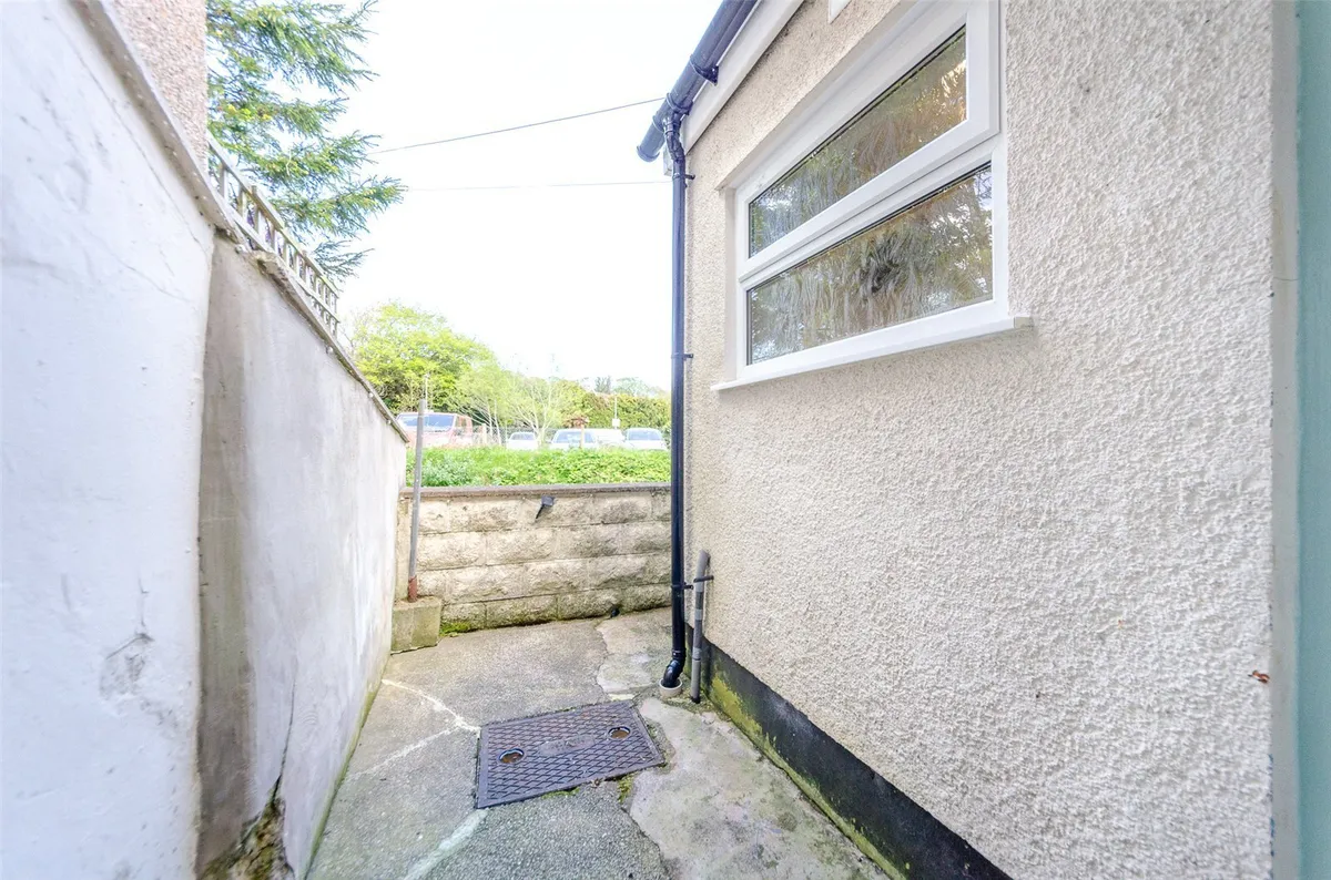 Glanafon Terrace, Conwy, LL32
