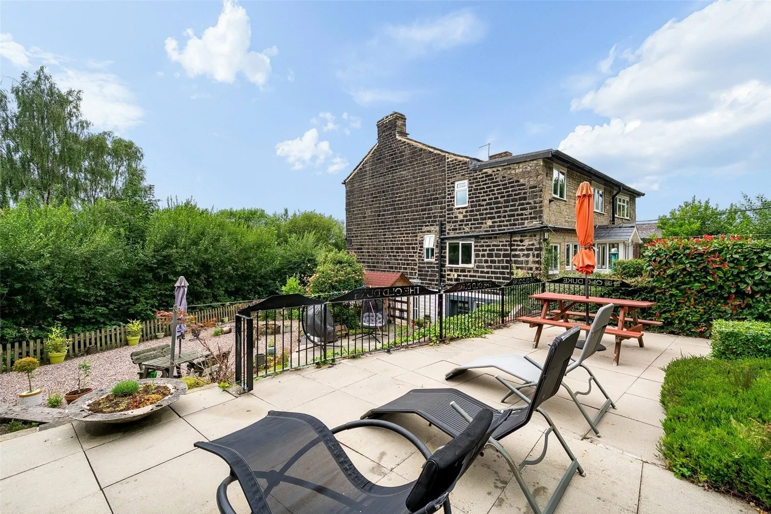 Ealees, Littleborough, OL15 photo 30