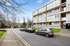 Ibsley Gardens, London