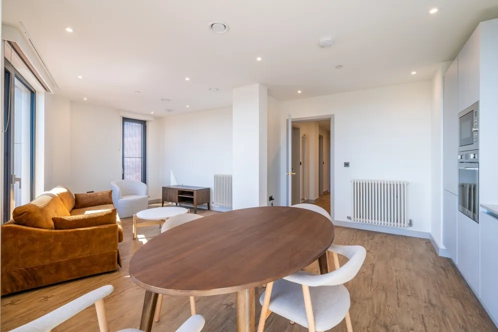 The Eades, 11 Selborne Road London E17 photo 2