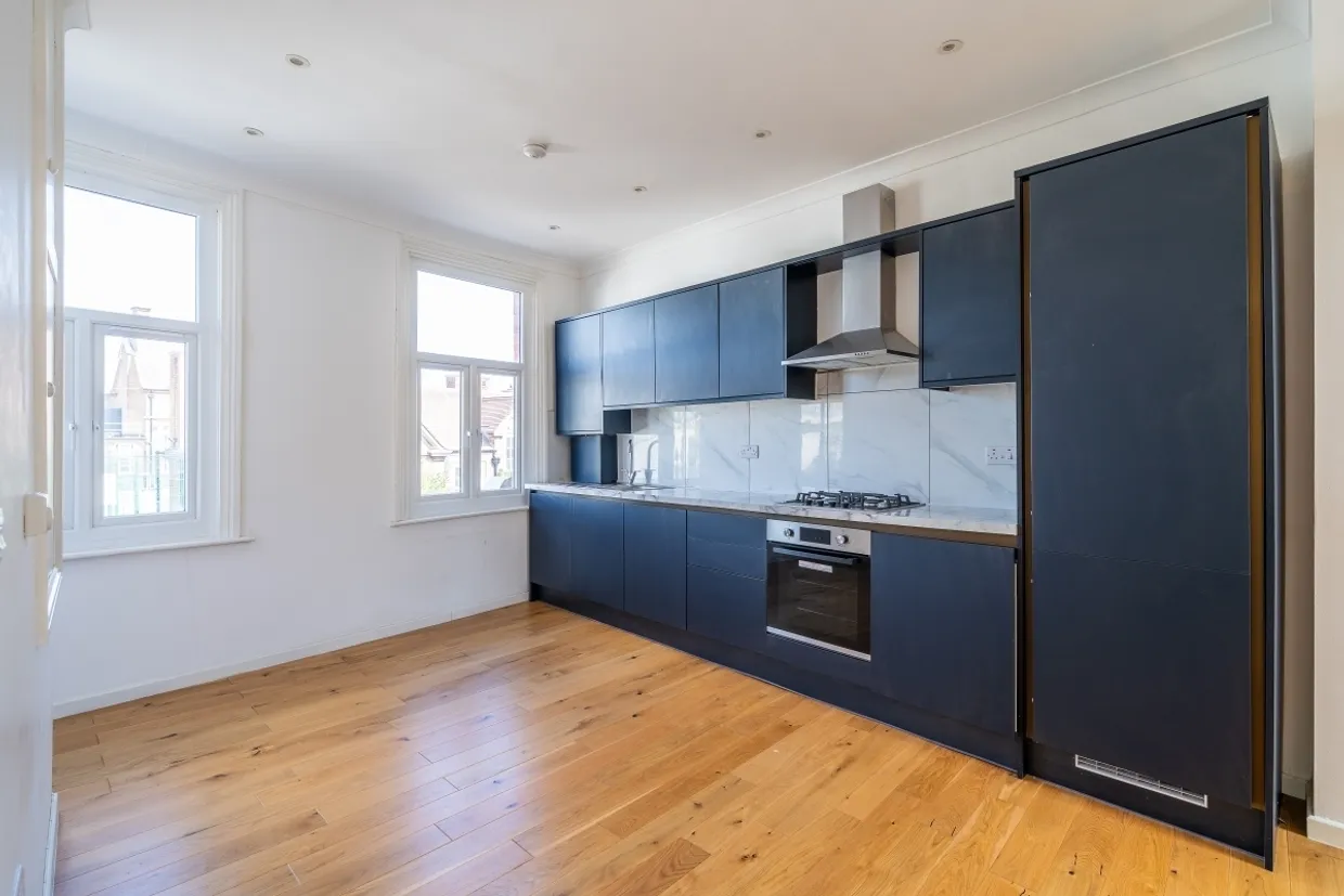 Cavendish Road London SW12 photo 3