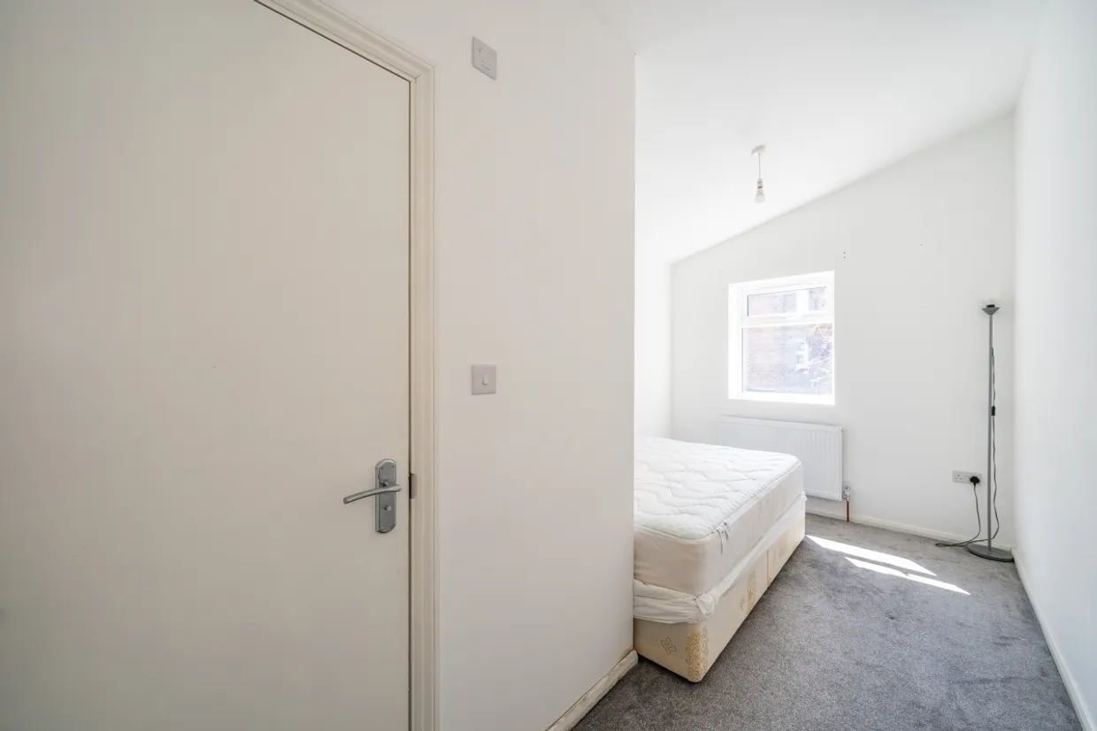 Cavendish Road London SW12 photo 9