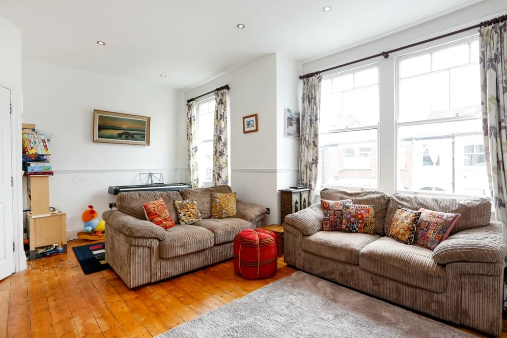 Penwith Road London SW18 photo 4