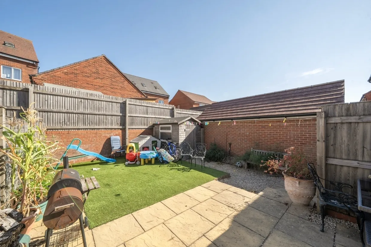 Goldthorp Avenue Amesbury SP4 photo 6