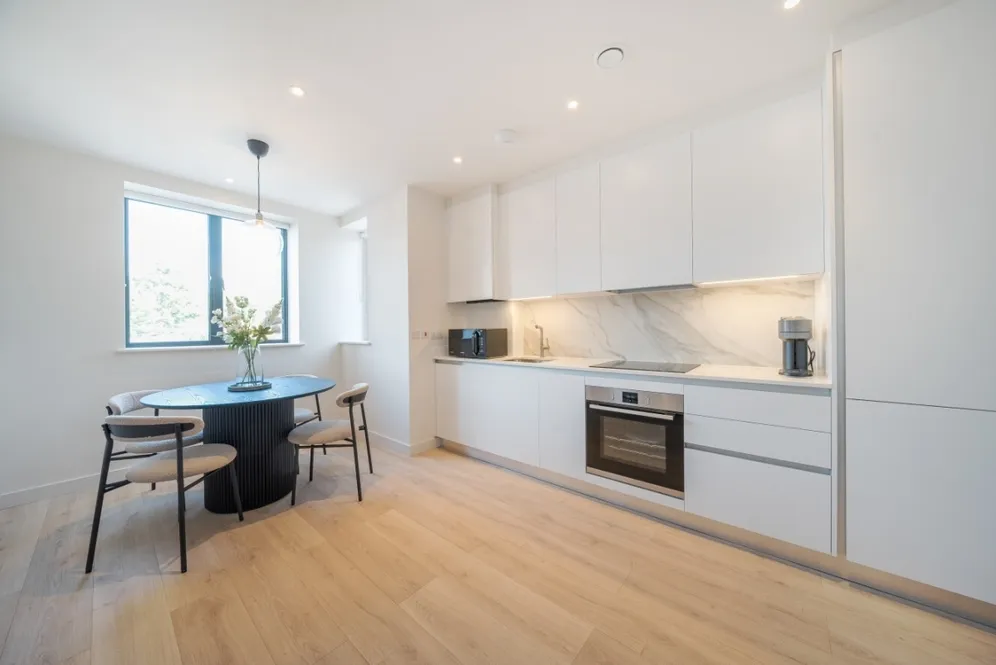 Voss Court London SW16 photo 2