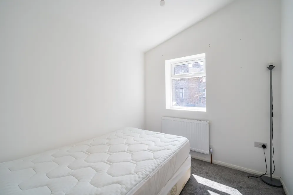 Cavendish Road London SW12 photo 14