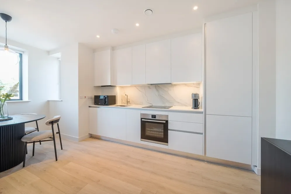 Voss Court London SW16 photo 3