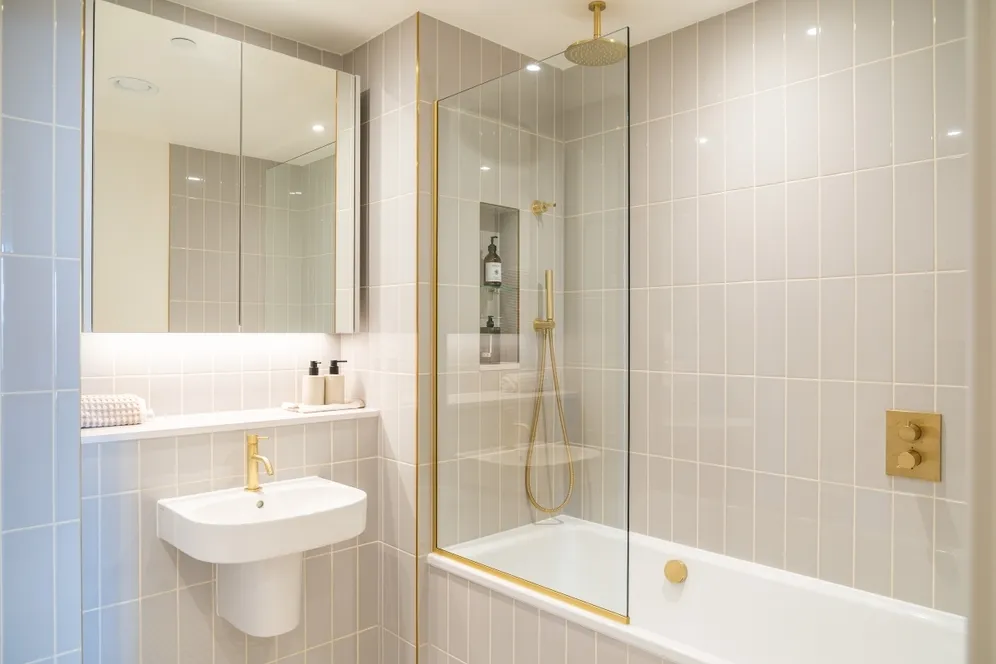 The Eades, 11 Selborne Road London E17 photo 9