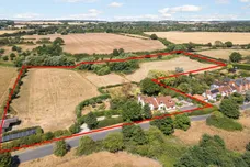 Isington Road, Isington, GU34 photo 1