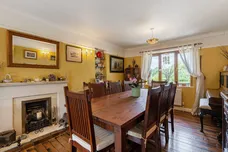 Isington Road, Isington, GU34 photo 9