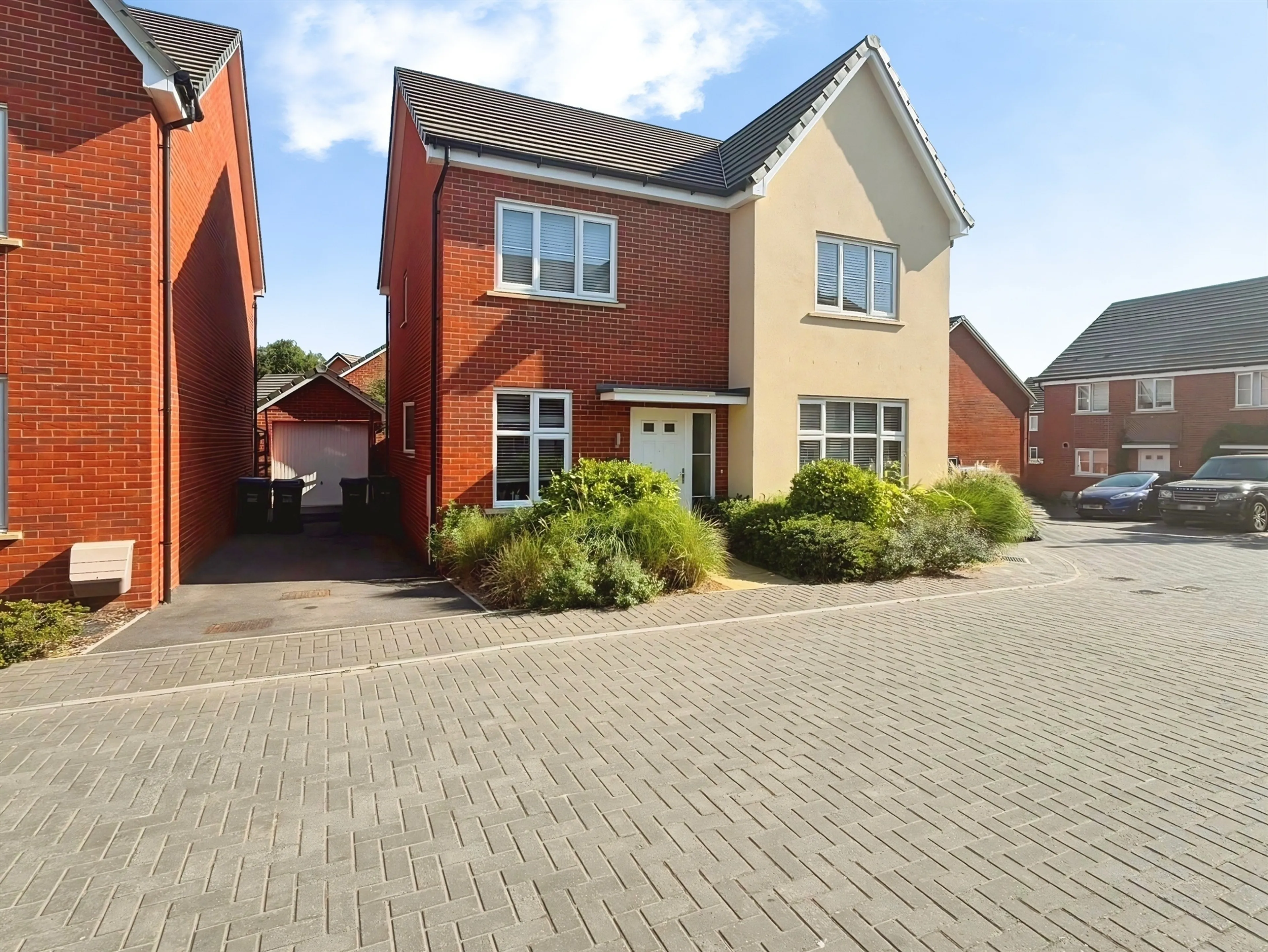 Property photo 0