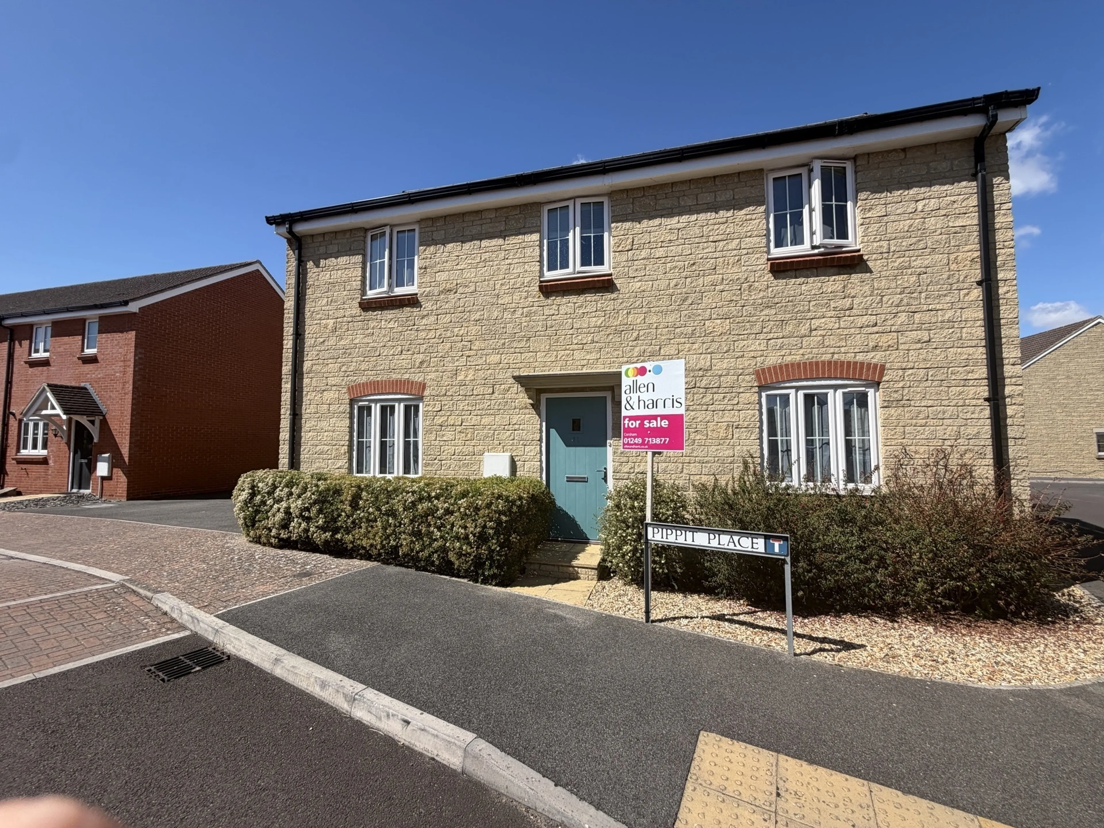 Property photo 0
