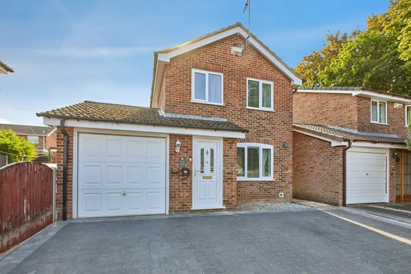 Corbel Close, Oakwood, Derby, Derbysh...