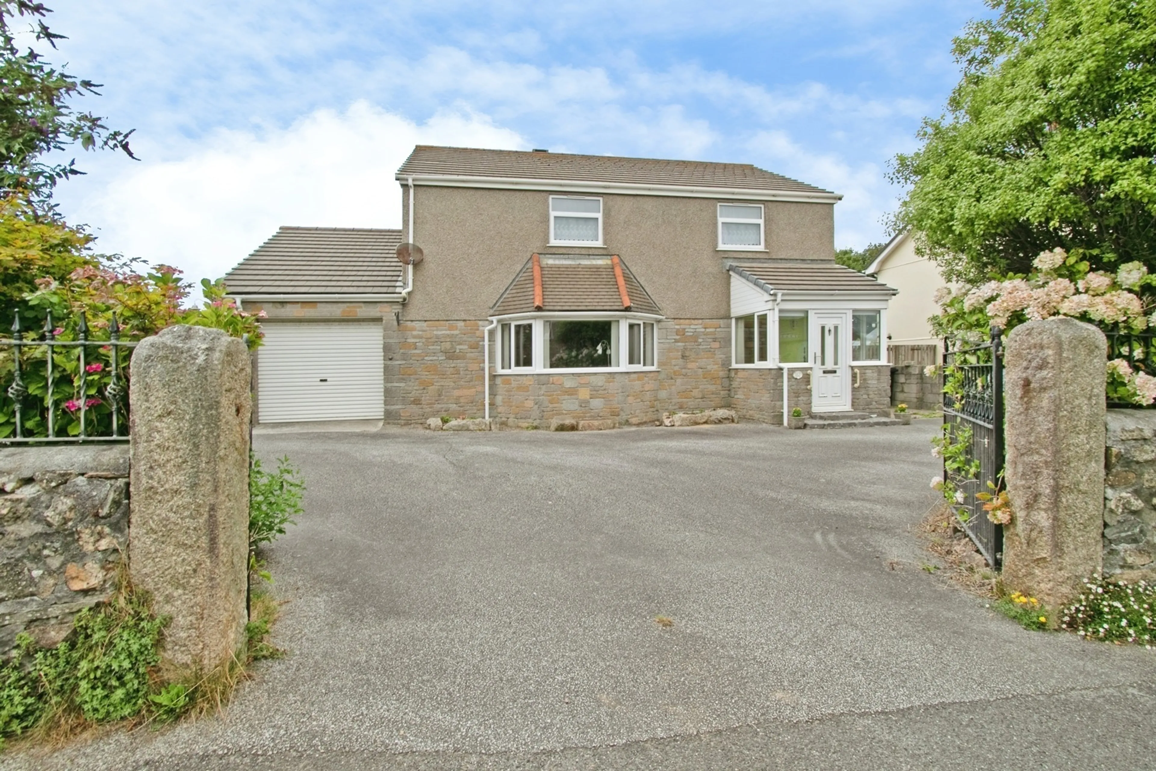 Property photo 0