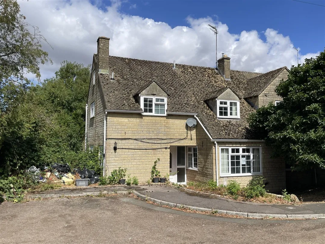https://mr0.homeflow-assets.co.uk/files/photo/image/48075/0666/_x_/S329IEu5-E2mT-5swTHzkw.jpg