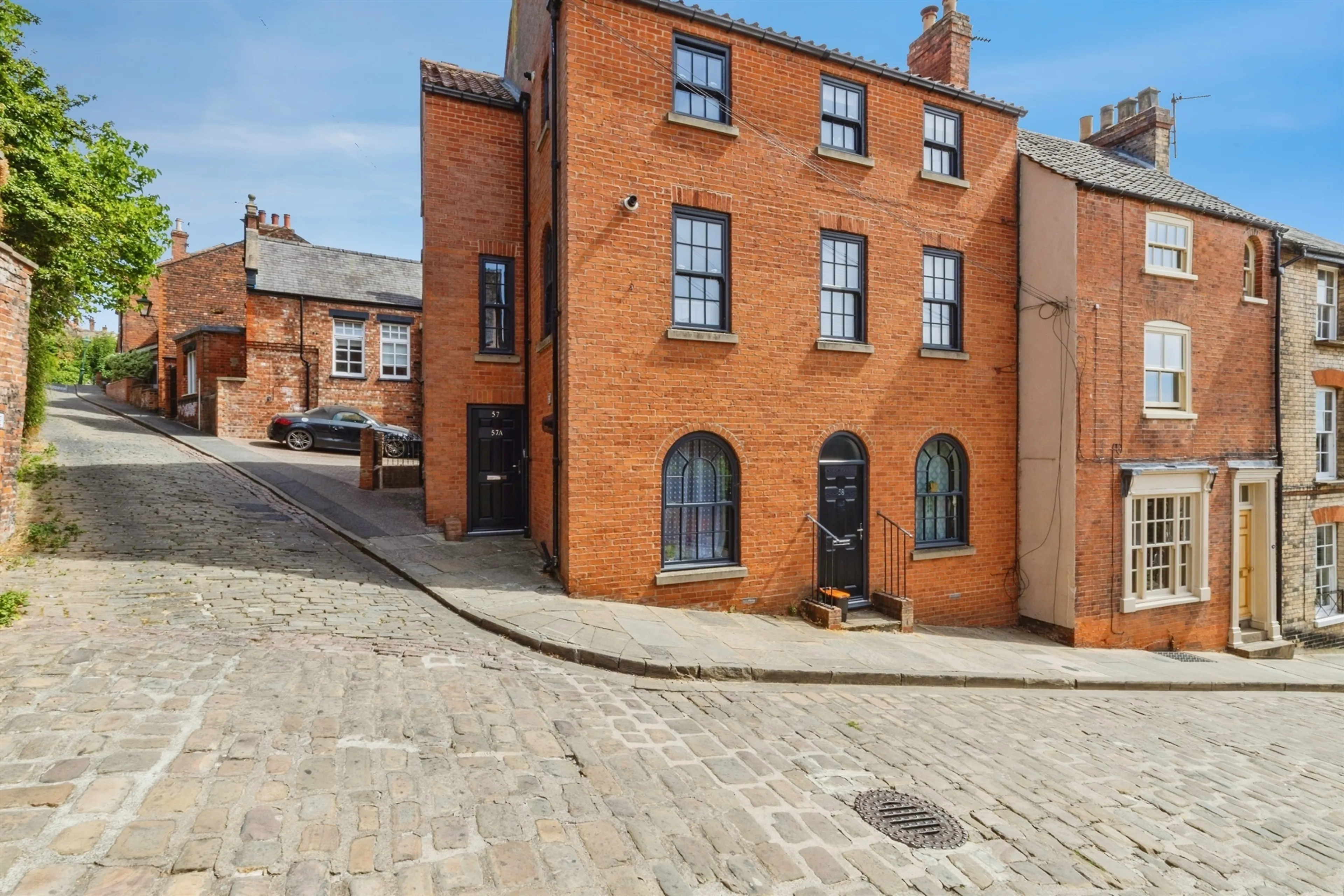 Property photo 0