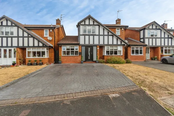 Ferndown Close, Walsall, West Midland...