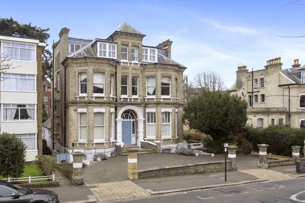 Eaton Gardens BN3 3TP