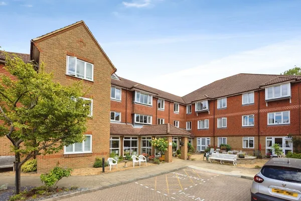Allingham Court, Summers Road, Godalm...