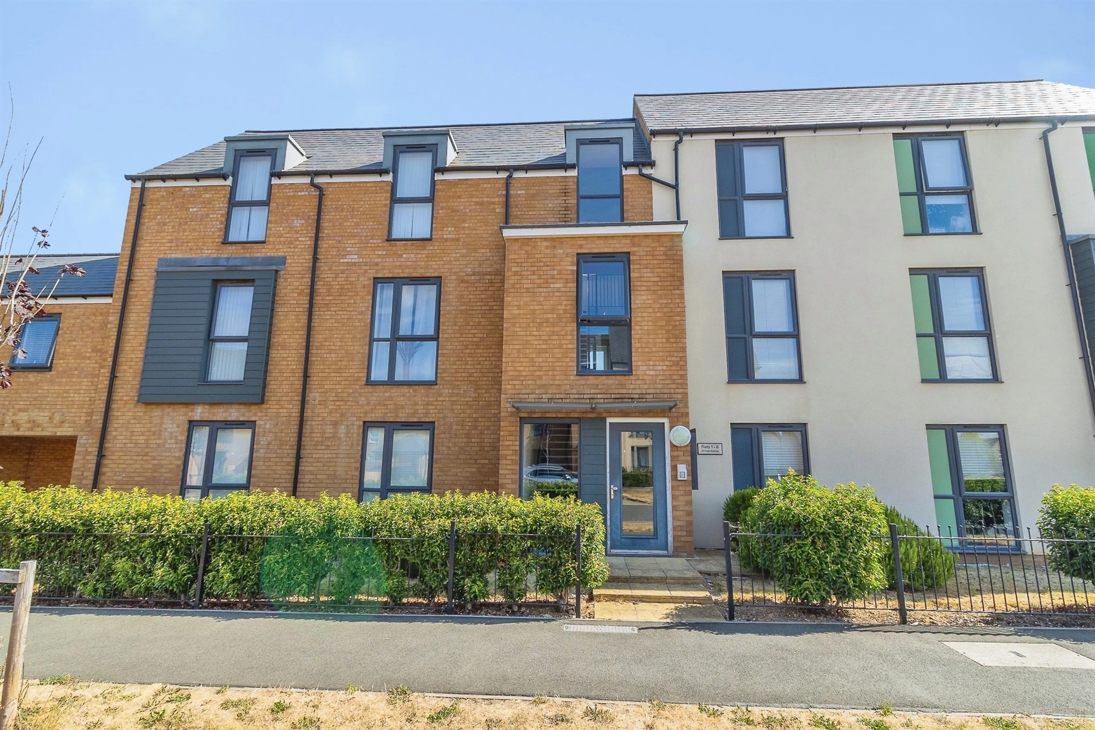 Property photo 0