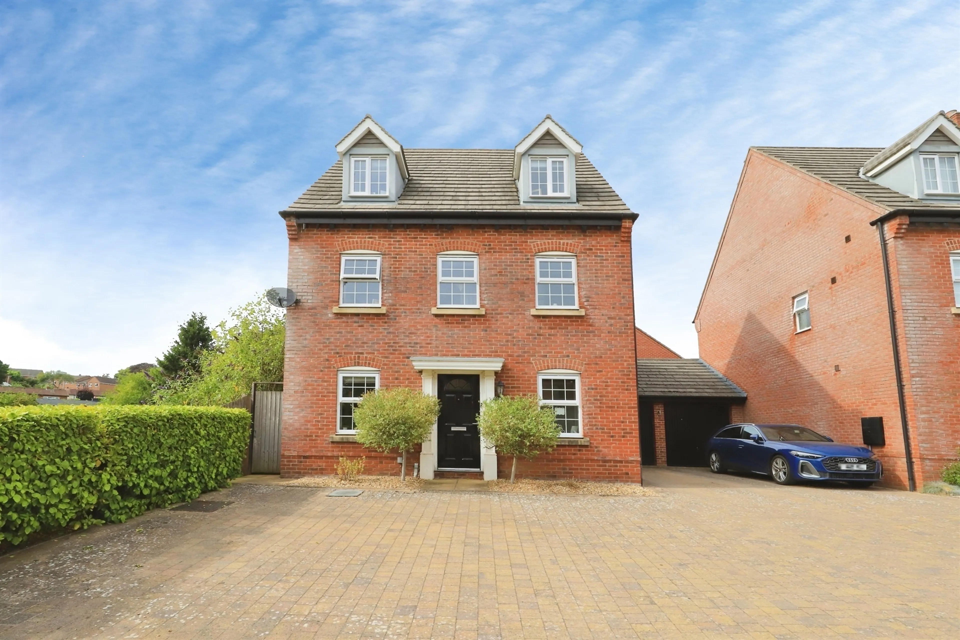 Property photo 0