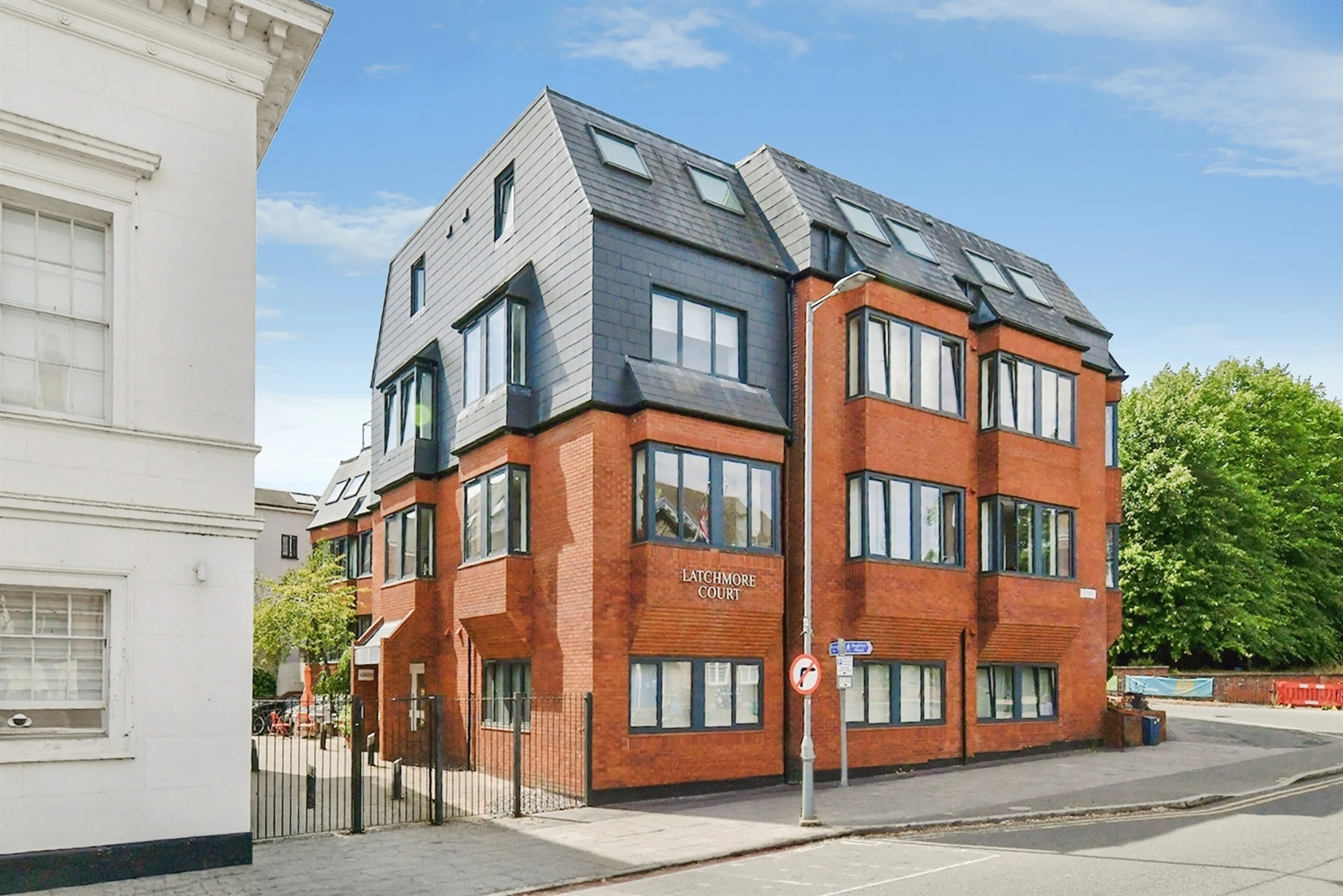 Property photo 0
