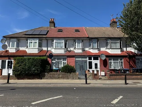 Tottenhall Road, Londonphoto