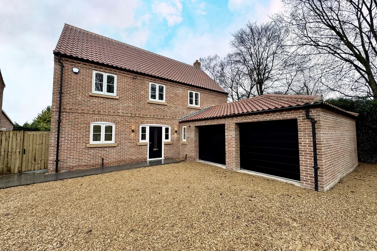 Long Lane, Feltwell