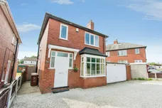 College Road, CASTLEFORD