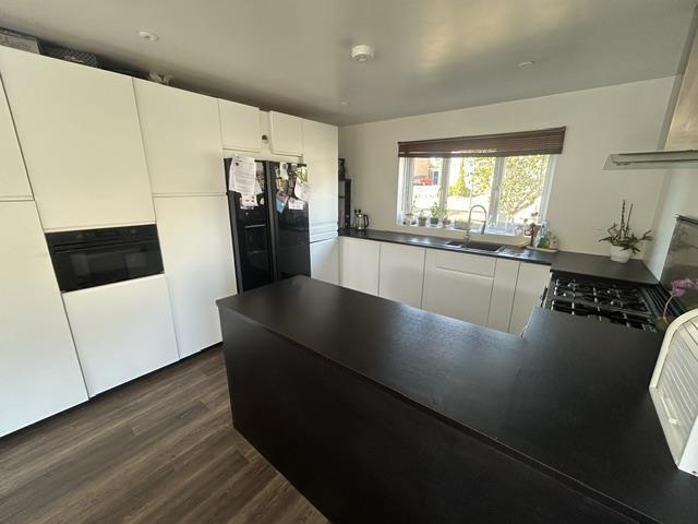 Greenwood Close, Byfield, Daventry Image 2