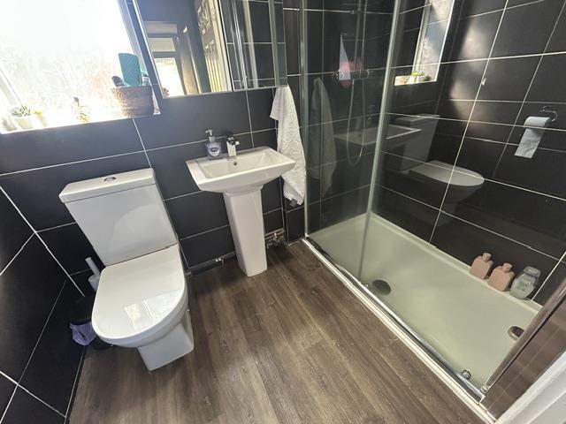 Greenwood Close, Byfield, Daventry Image 7