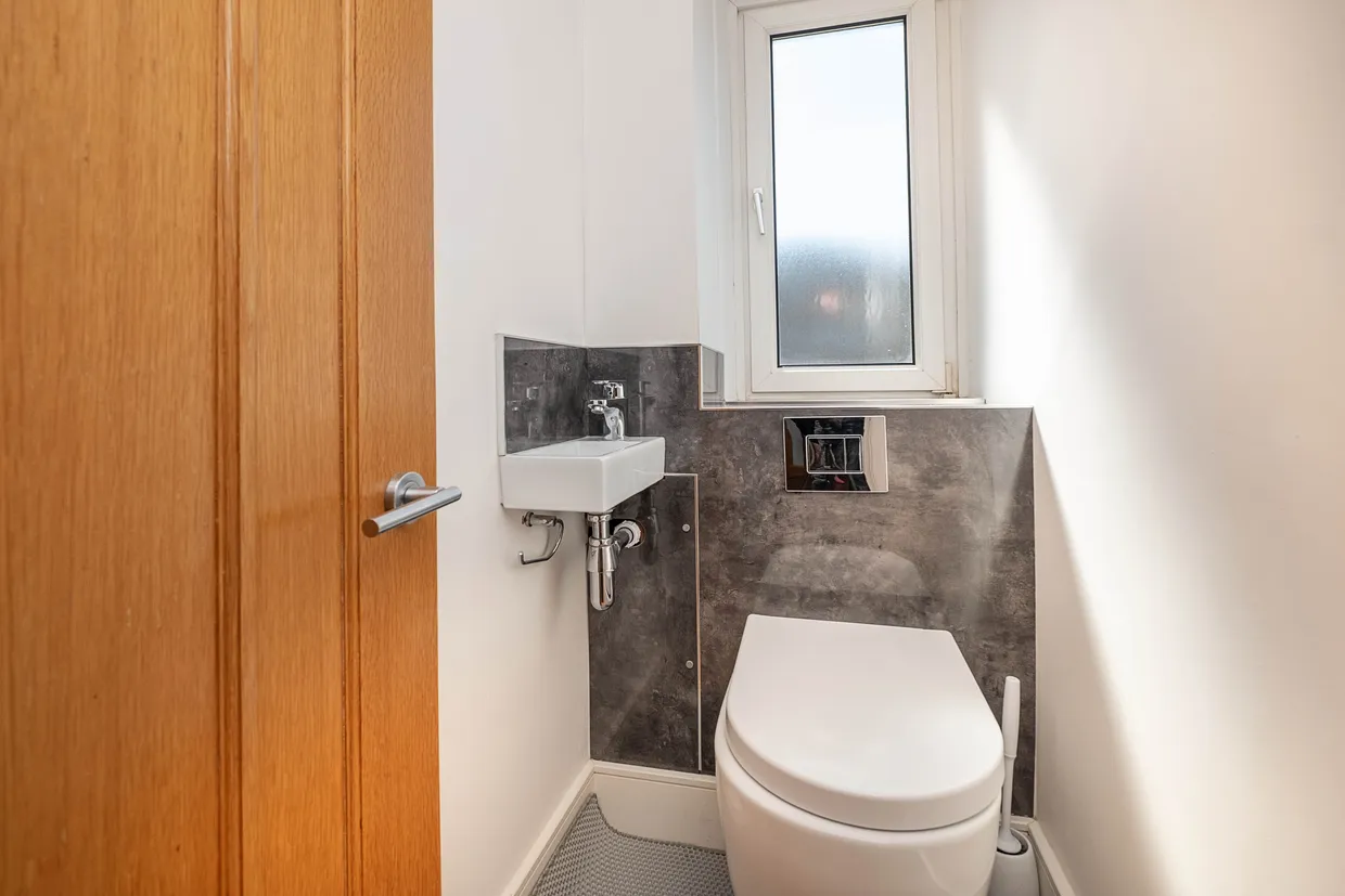 Albany Park Road, Kingston Upon Thames, KT2 photo 9