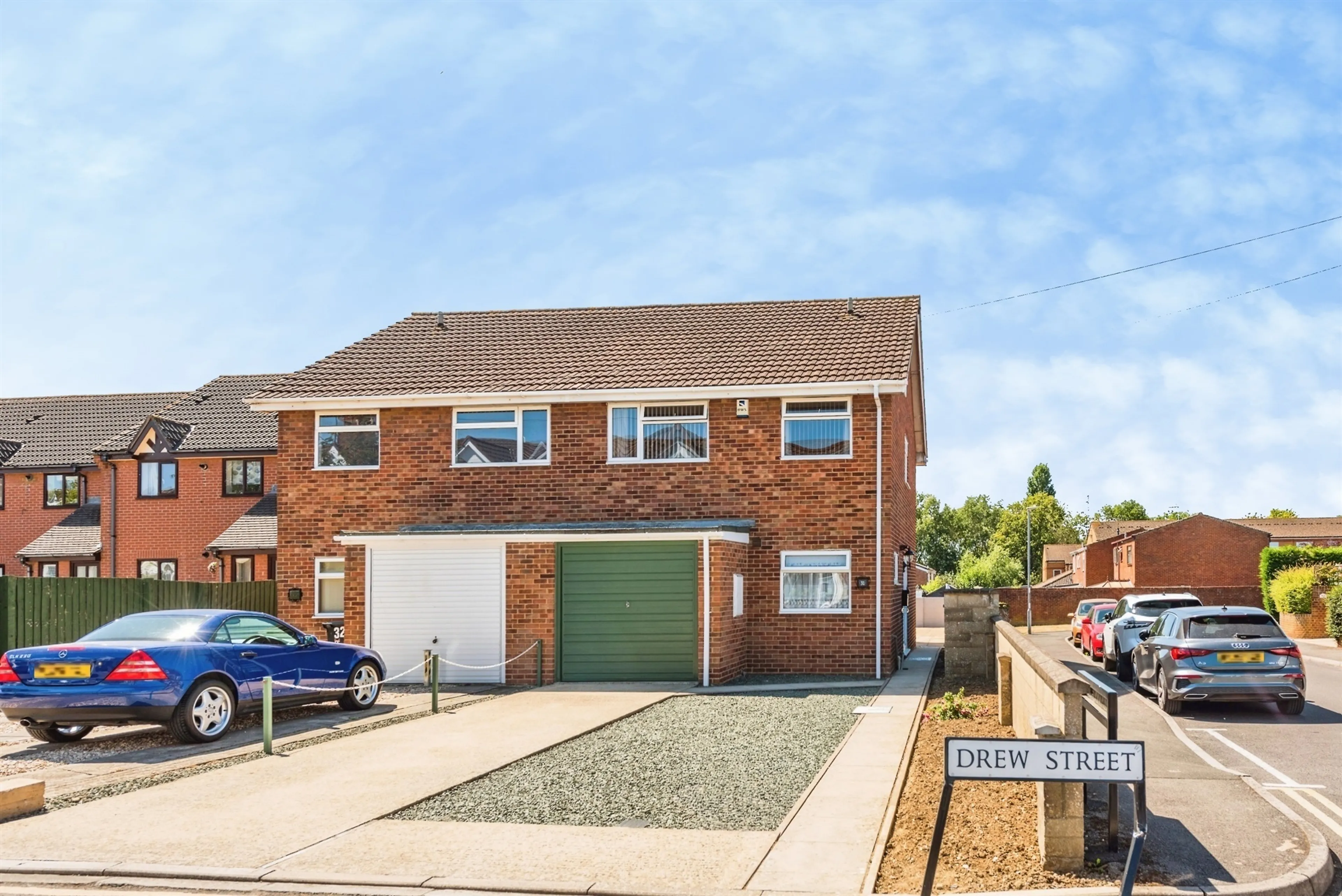Property photo 0