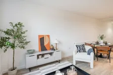 Elmsleigh Road Staines TW18 photo 3