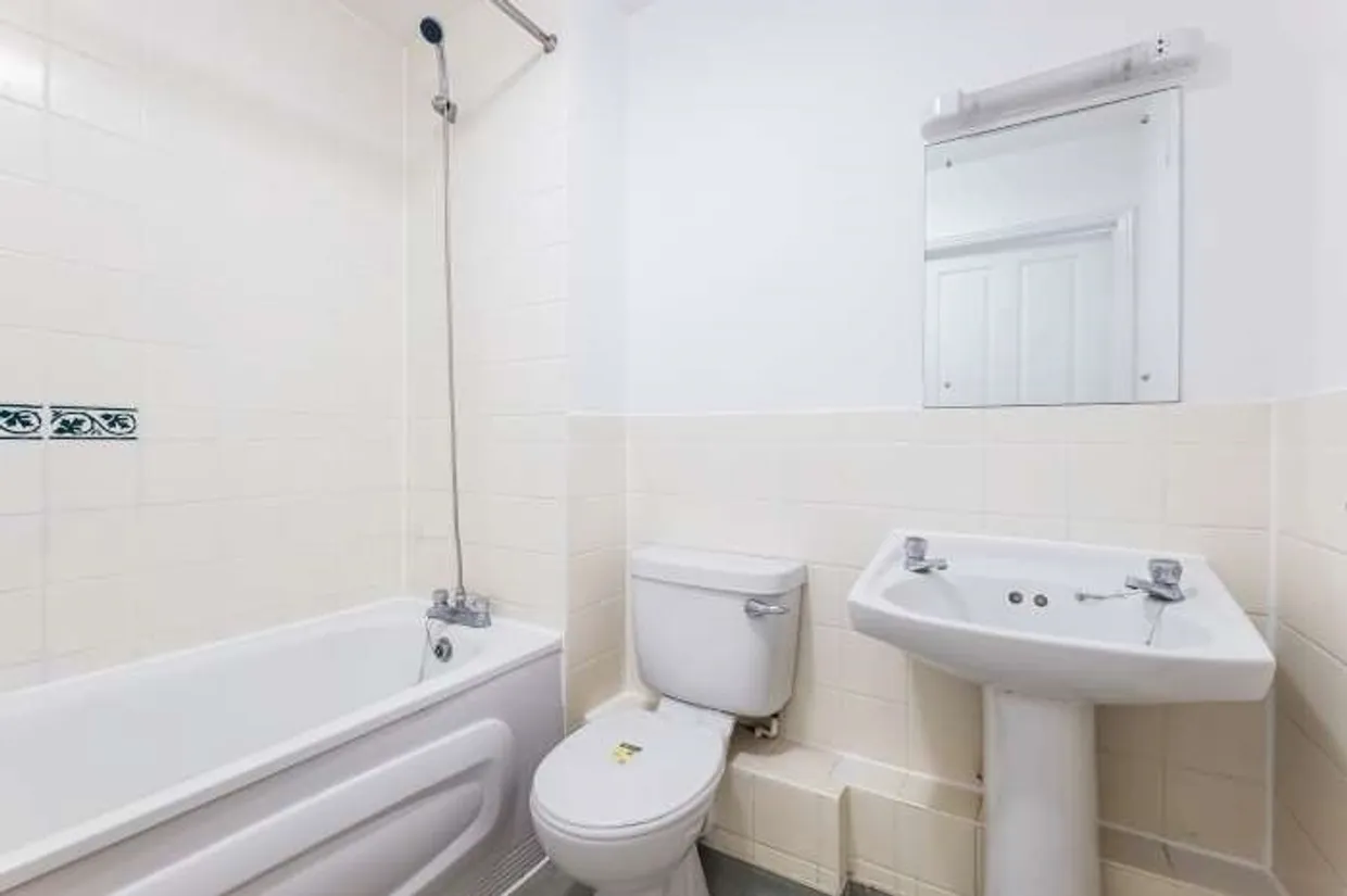 Amhurst Road London E8 photo 7