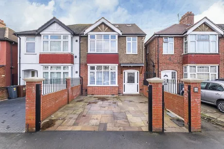 Taunton Avenue Hounslow TW3