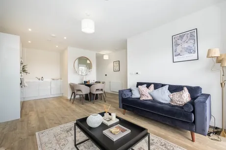 Elmsleigh Road Staines TW18