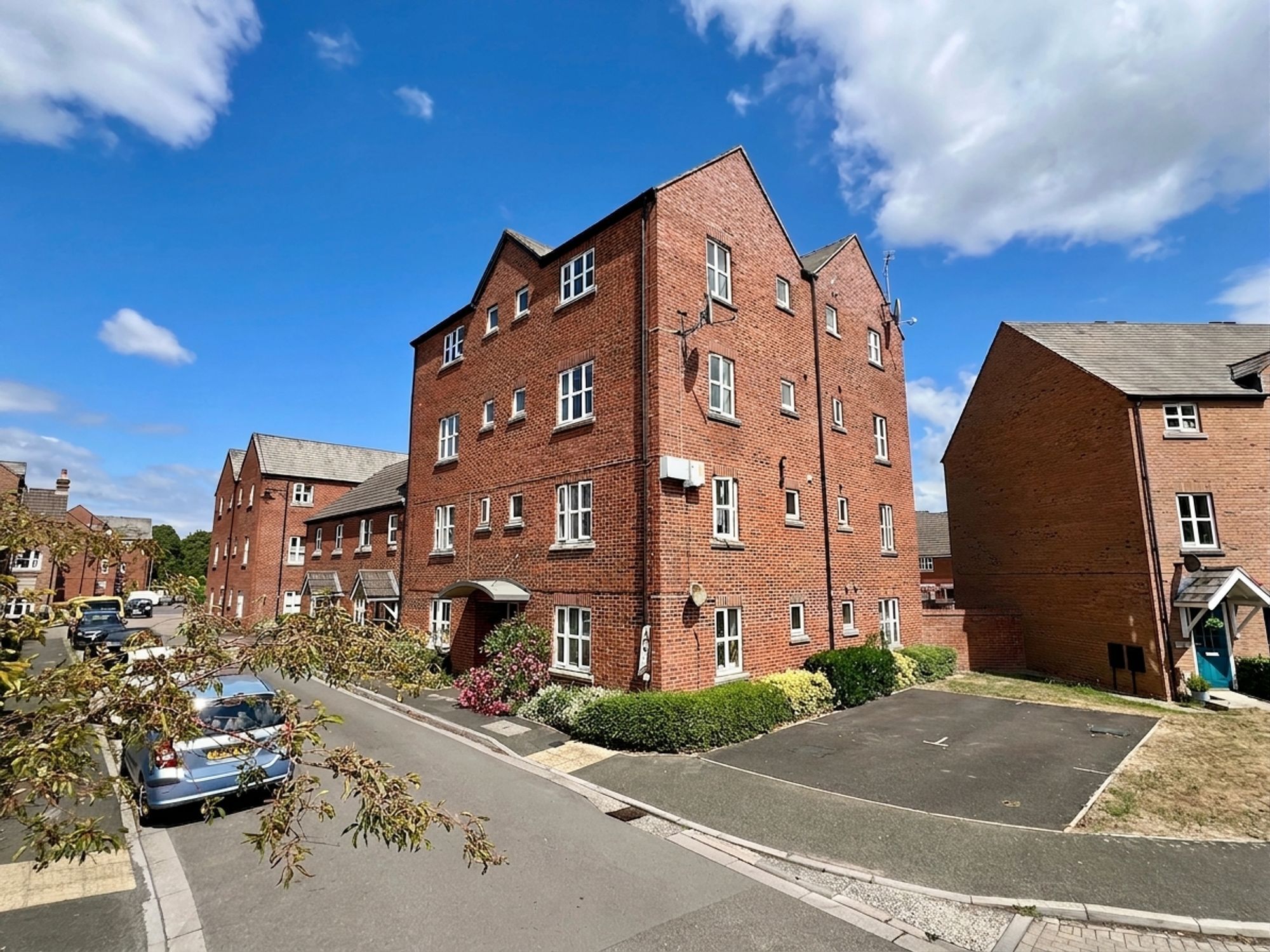 Massingham Park, Taunton, TA2 Image 1
