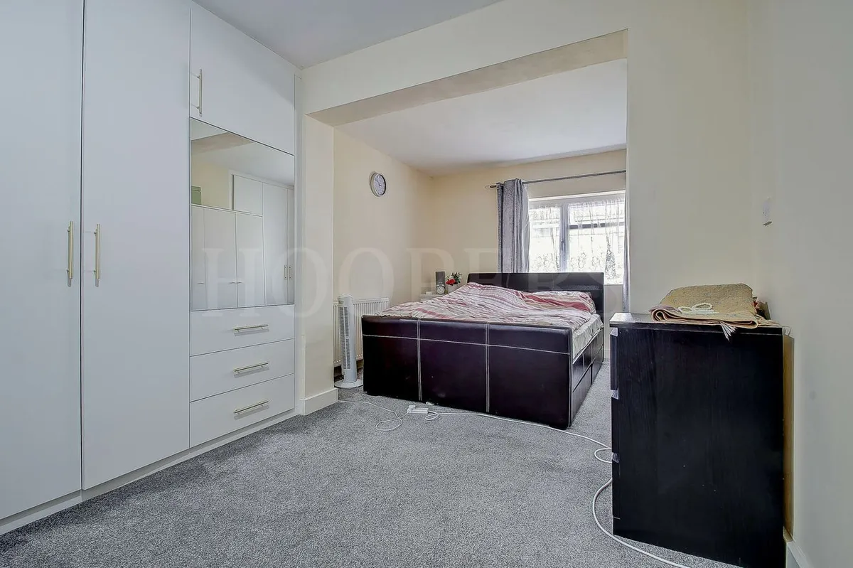 North Circular Road, London, NW10