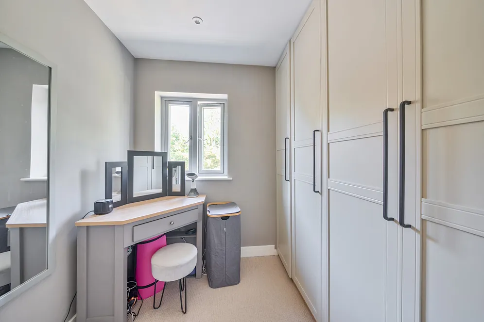 Meadow Walk, Harpenden, AL5 photo 12